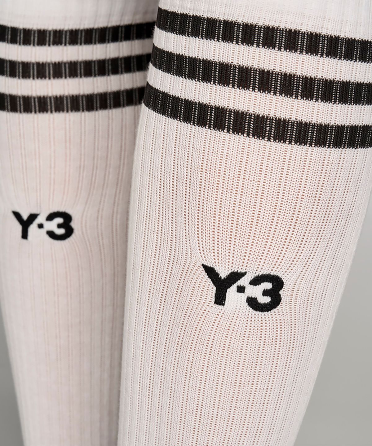 와이쓰리(Y-3) (U) 스트라이프 하이 삭스 화이트 Y-3 FTBL SOCKS WHITE