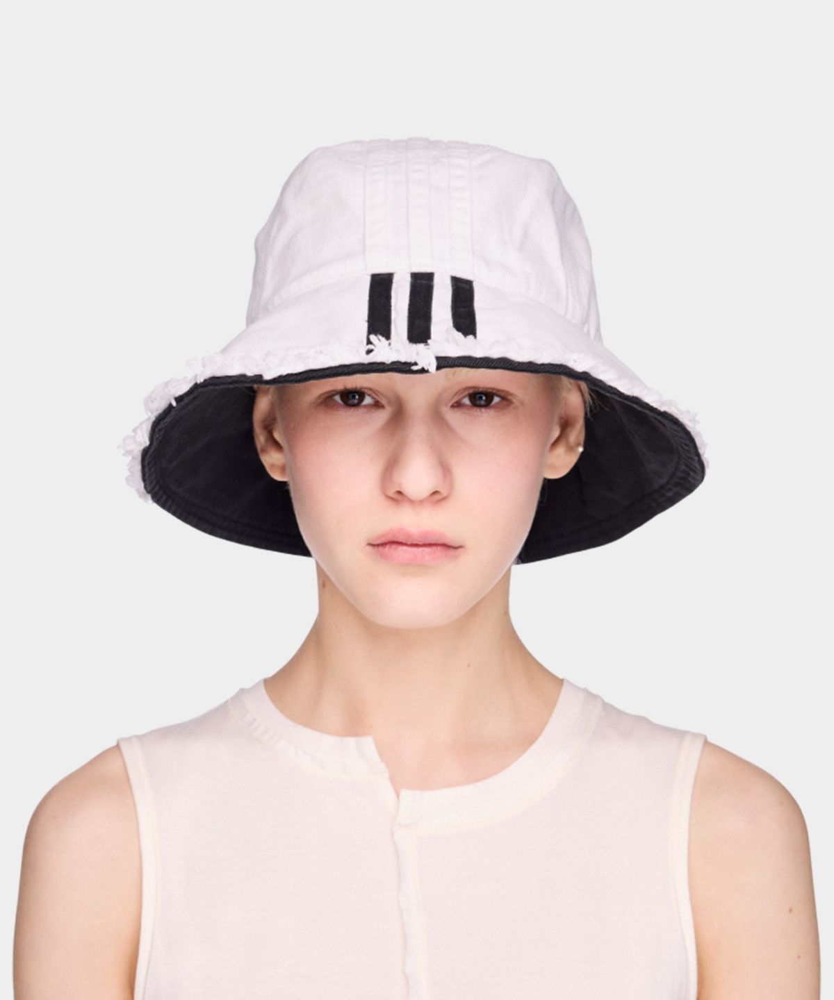 와이쓰리(Y-3) (U) 스트라이프 버킷 햇 화이트 Y-3 STRIPES HAT OFF WHITE
