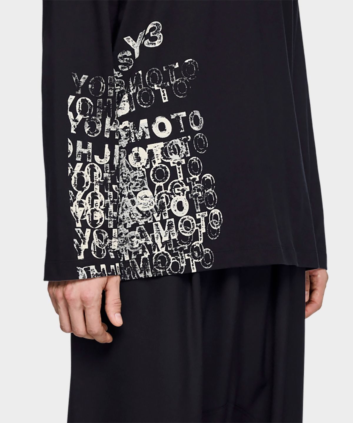 와이쓰리(Y-3) (U) GFX 롱 슬리브 티셔츠 블랙 U GFX LS TEE BLACK