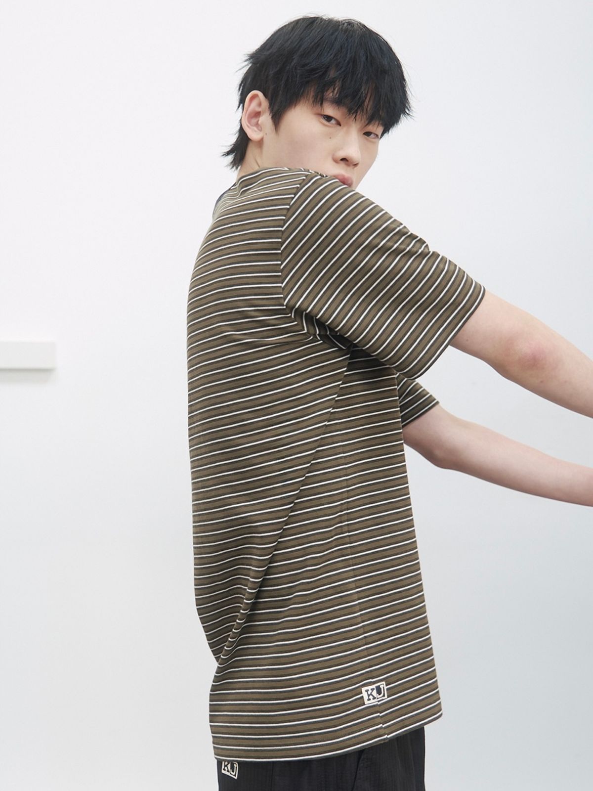 기준 맨(KIJUN MEN) Soft Border Tee Khaki