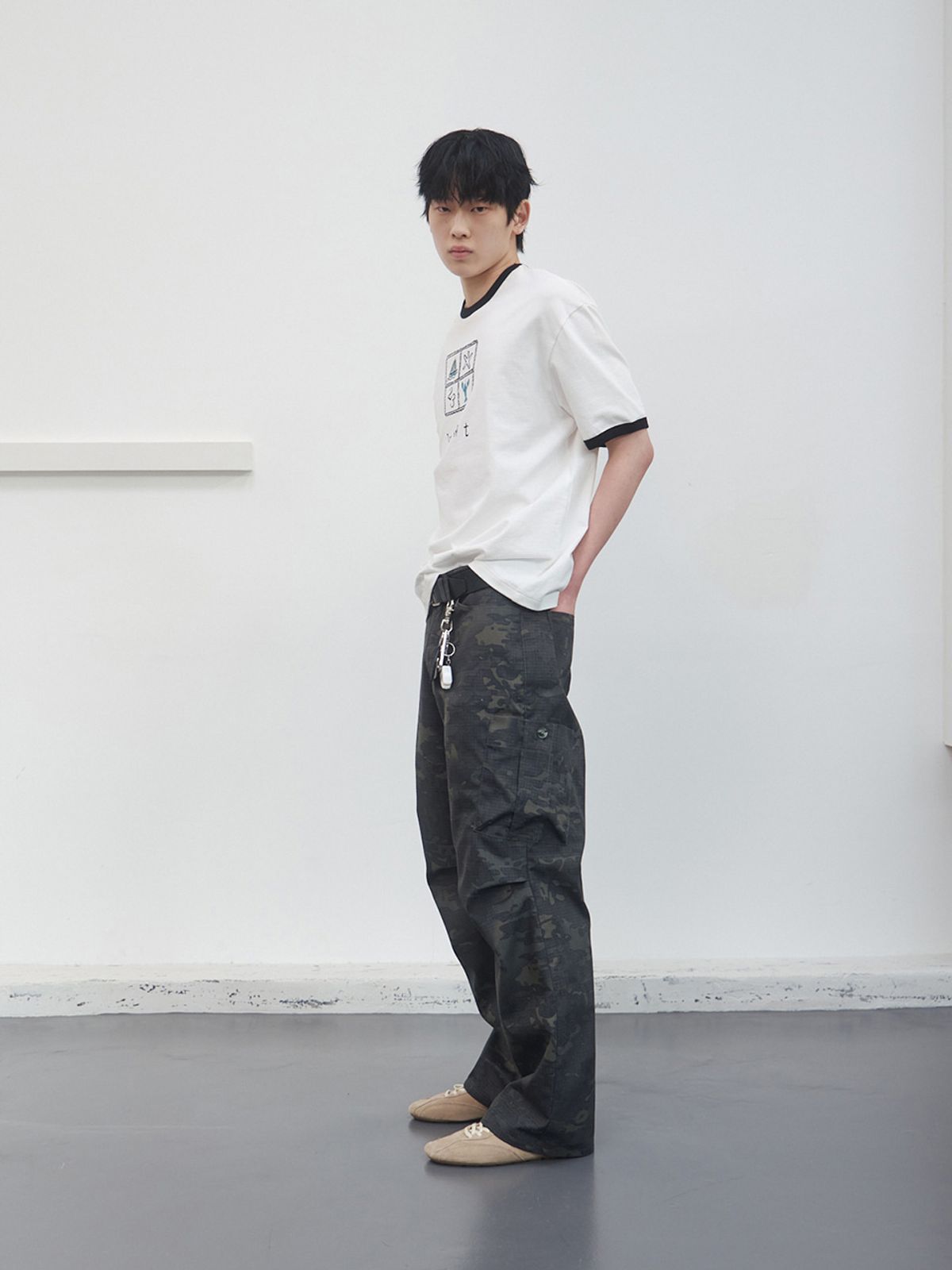 기준 맨(KIJUN MEN) Kewt Ringer Tee Off-White