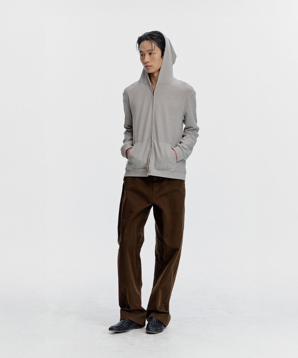 서피스에디션(SURFACE EDITION) ACTIVE GUSSET TROUSER BROWN