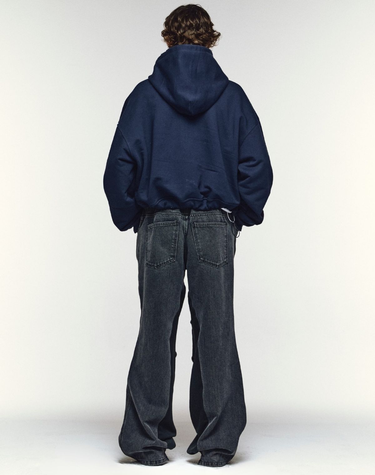 오디너리피플(ORDINARY PEOPLE) RE : New Destroy Crop Hood Zip-Up [NAVY]