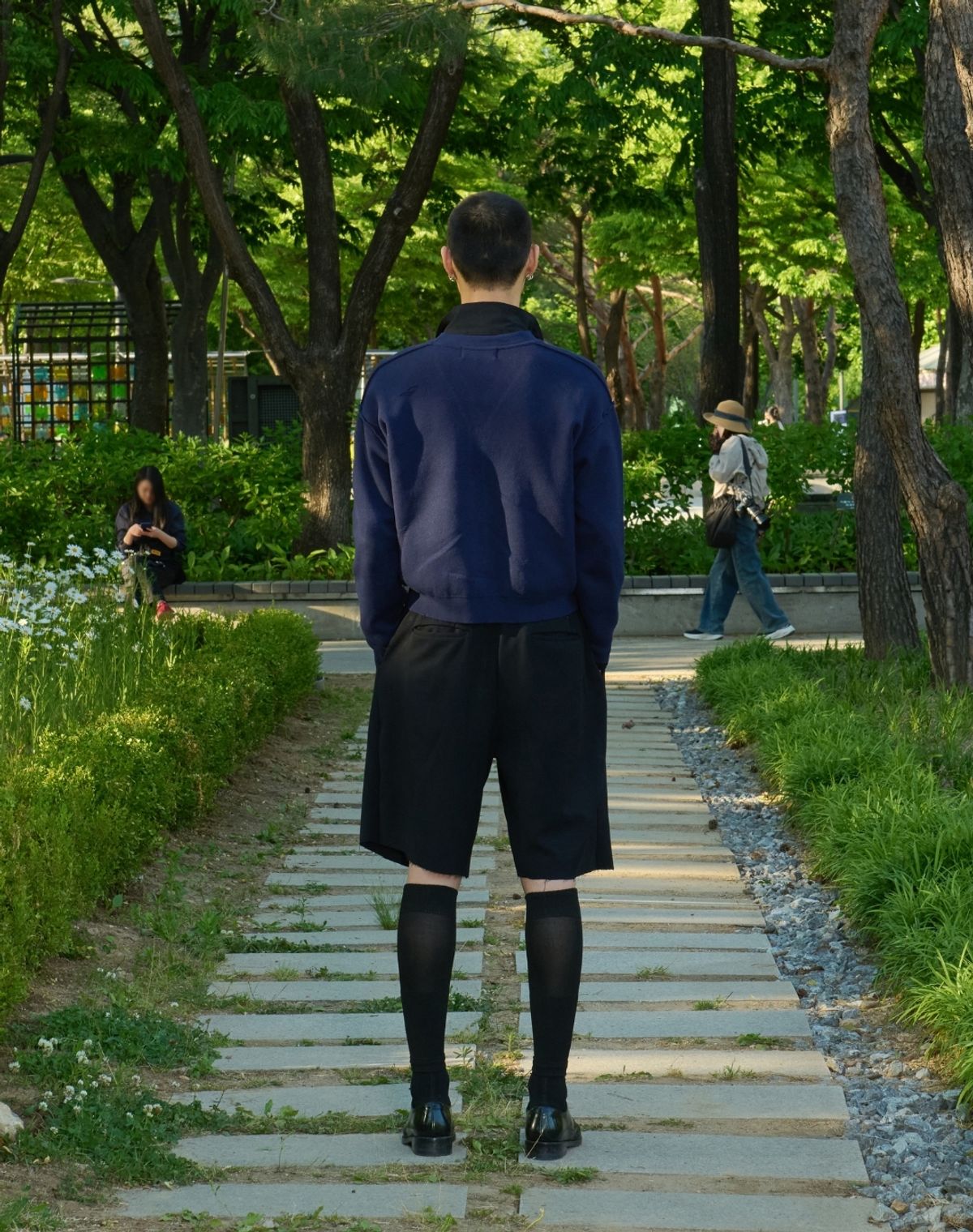 오디너리피플(ORDINARY PEOPLE) RE : HANDMADE CREST DISTRESSED CARDIGAN [NAVY]