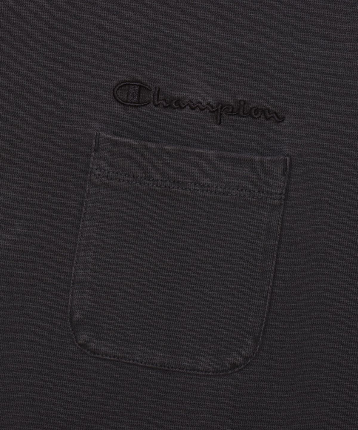 챔피온(CHAMPION) 피그먼트 다잉 포켓 반팔 티셔츠 Off Black