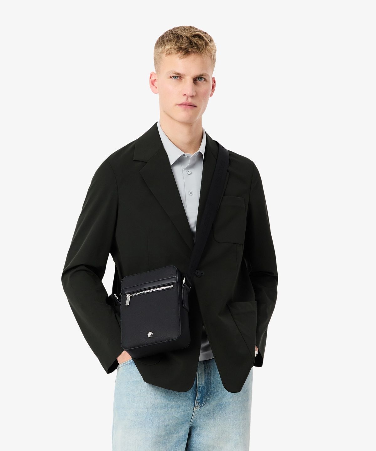 라코스테(LACOSTE) 남성 랑곤 세로형 카메라백 NH5272H56G 000