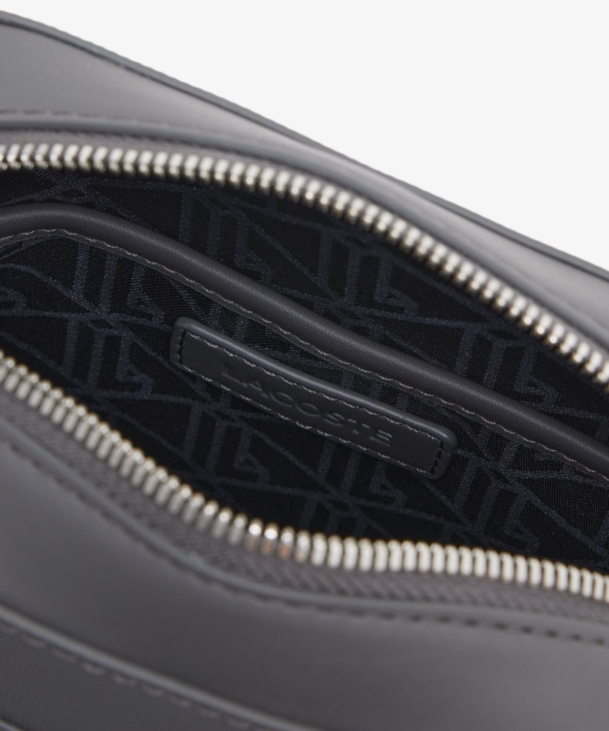 라코스테(LACOSTE) 남성 랑곤 세로형 카메라백 NH5272H56G R58
