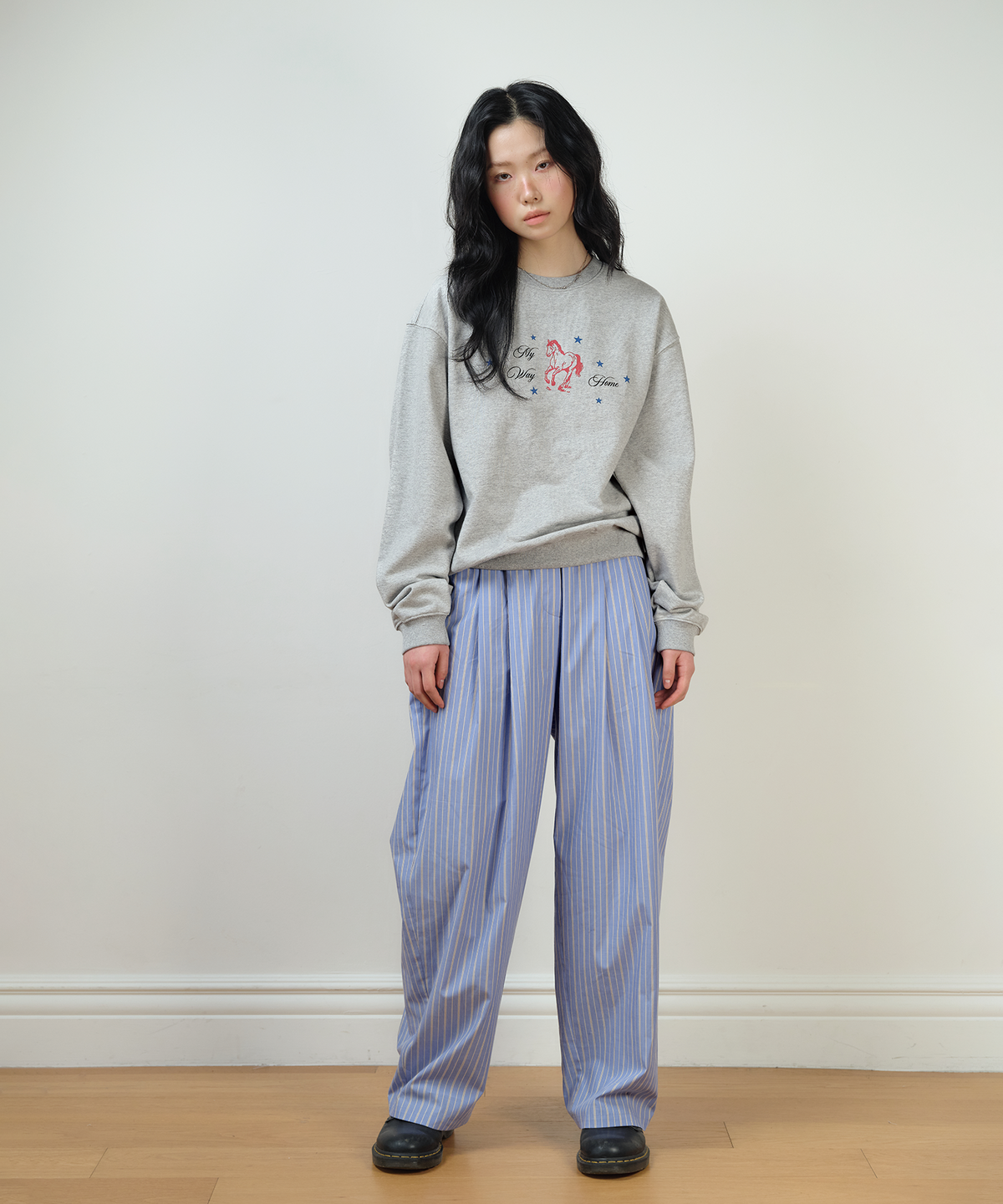 홈바디띵즈(HOMEBODY THINGS) Stripe Pin-Tuck Pants (SKY BLUE)
