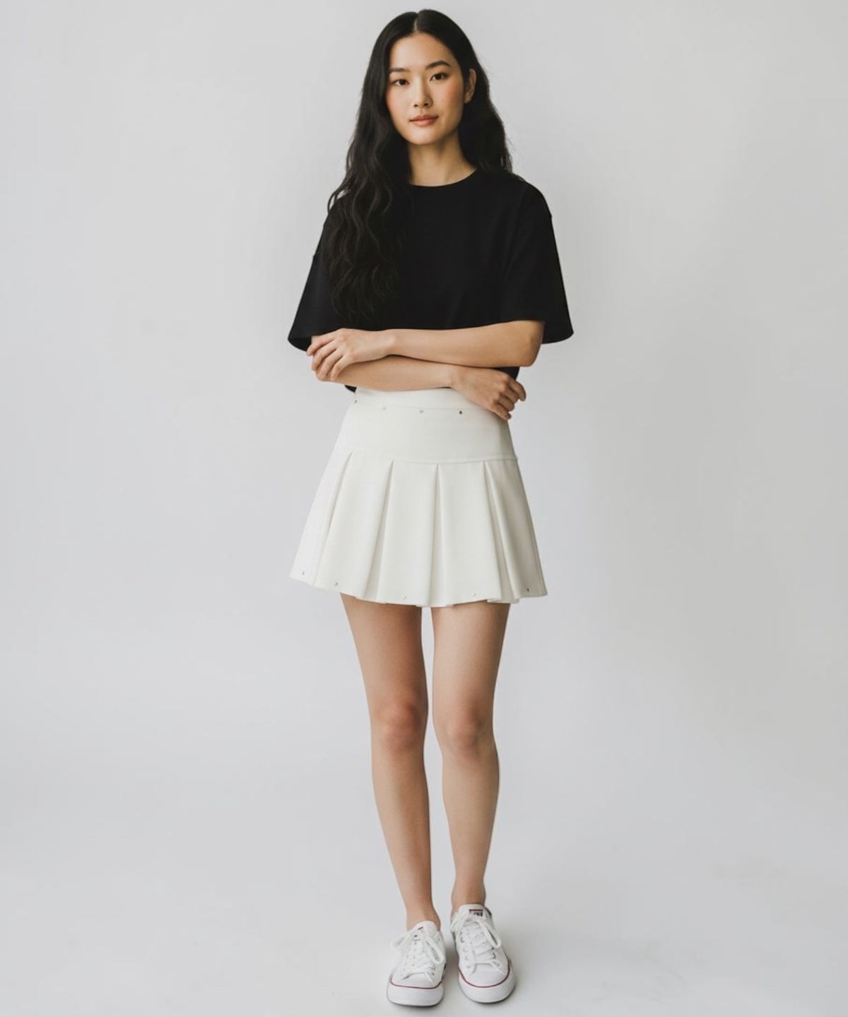 본슬리피(BORN SLIPPY) Crystal Stud Pleated Mini Skirt (Ivory)