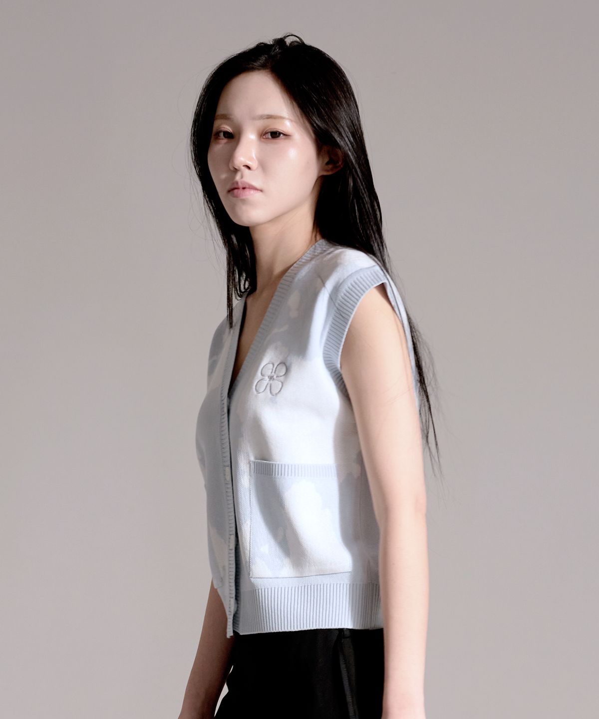 페너터스(PENETUS) [RECYCLE] 웨이브 자카드 스카이블루 니트 베스트
