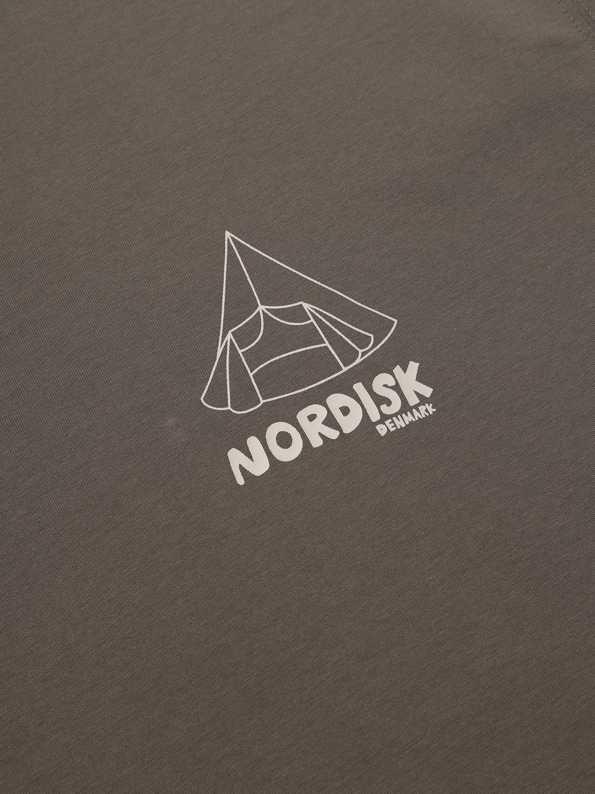 노르디스크(NORDISK) 캠핑 일러스트 반팔 티셔츠 - U_Brown