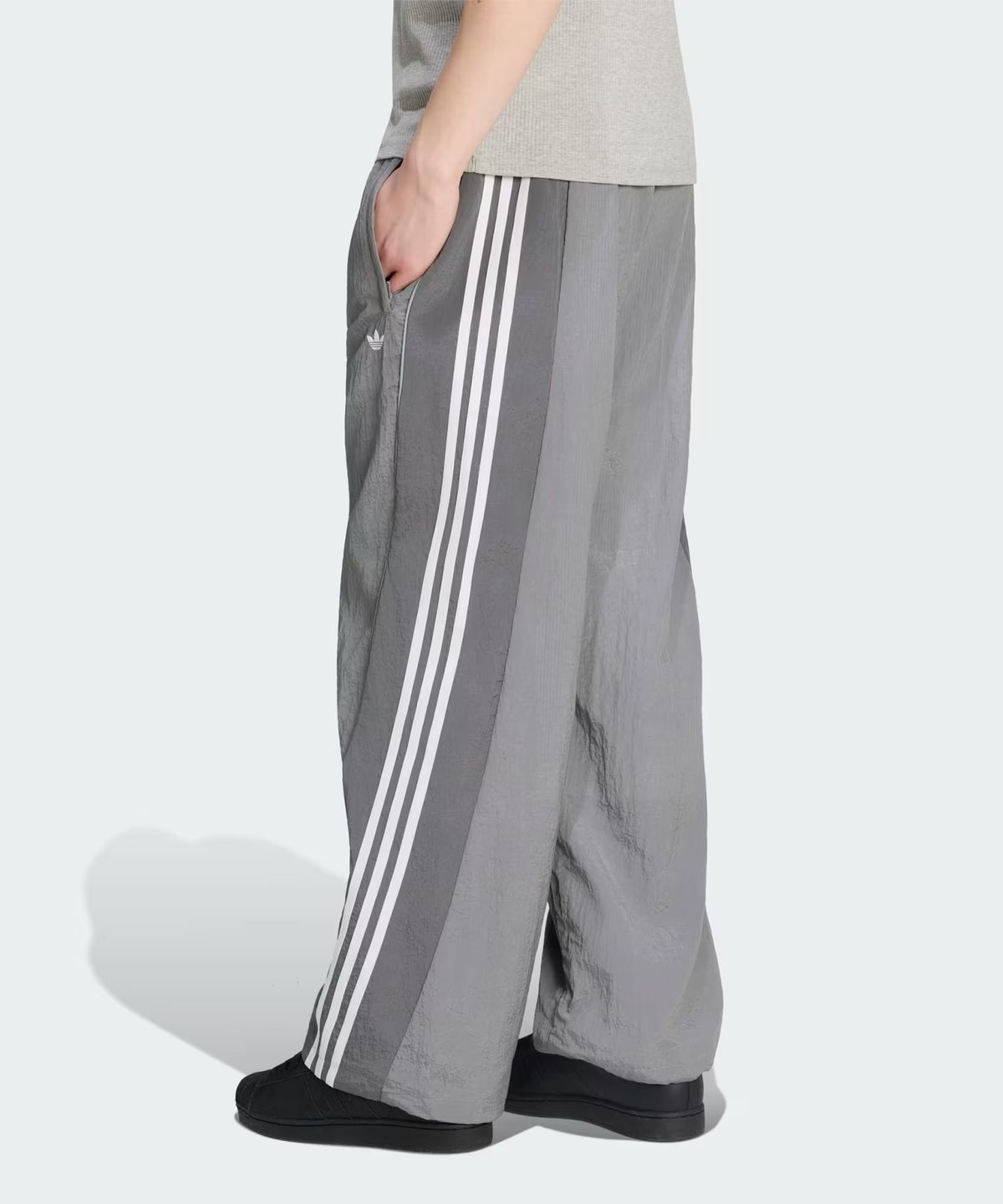 아디다스(ADIDAS) 아딜레늄 시즌 5 트랙 팬츠 - 그레이 / KX4832
