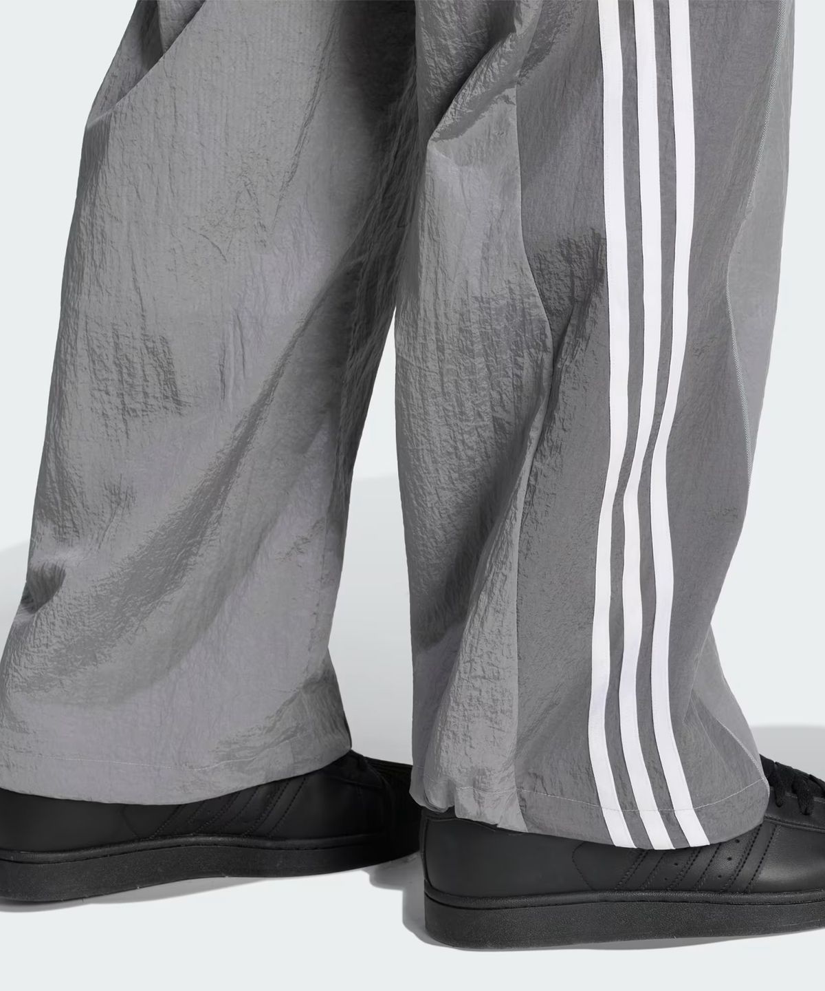 아디다스(ADIDAS) 아딜레늄 시즌 5 트랙 팬츠 - 그레이 / KX4832