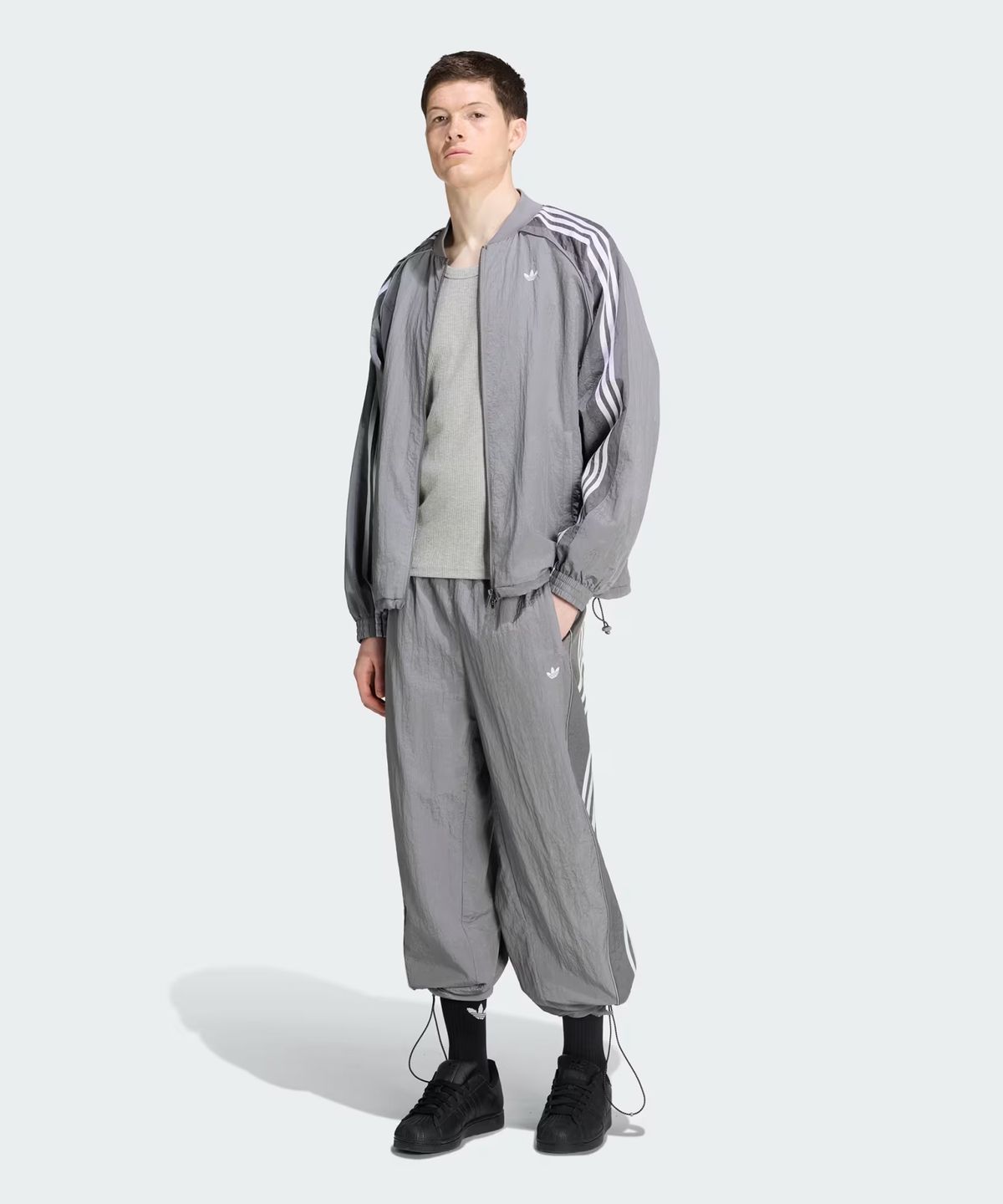 아디다스(ADIDAS) 아딜레늄 시즌 5 트랙 팬츠 - 그레이 / KX4832