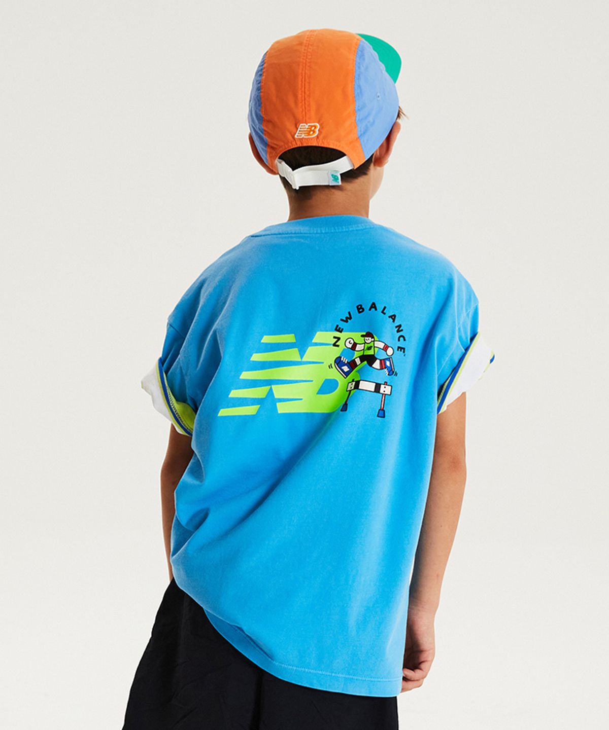 뉴발란스 키즈(NEWBALANCEKIDS) STELLAR PLAY GROUND_아동 피그먼트 반팔티셔츠 NK9EG2502U50