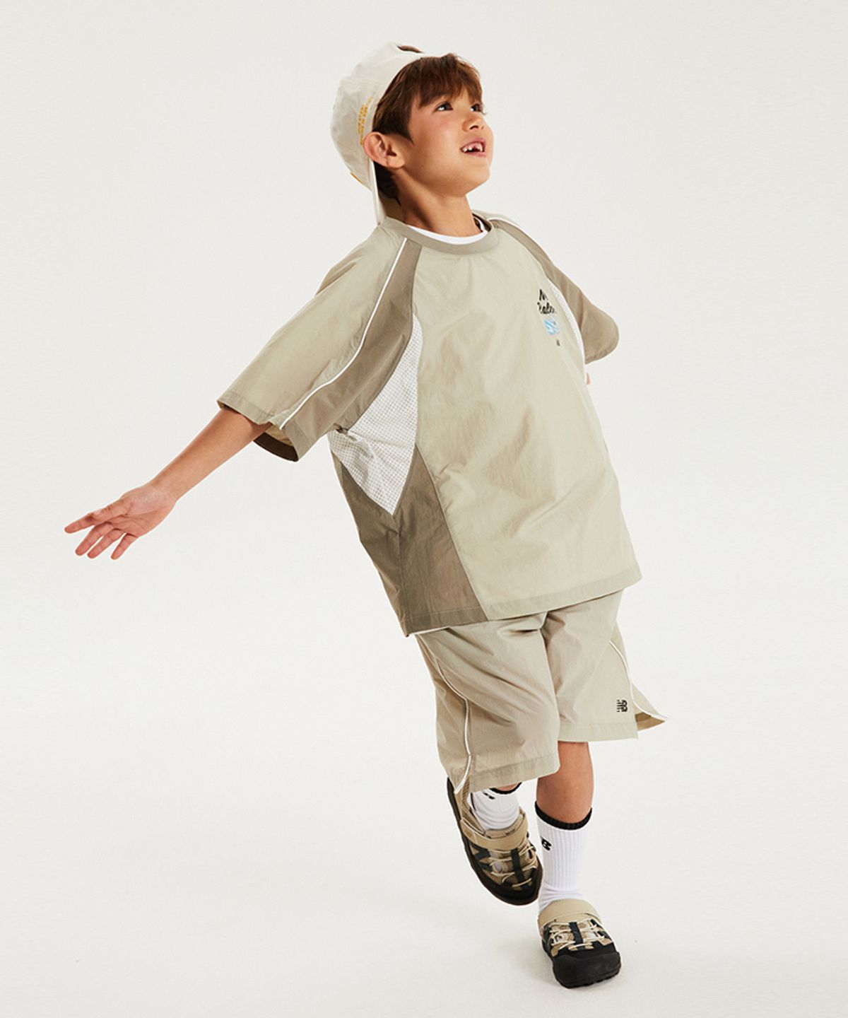 뉴발란스 키즈(NEWBALANCEKIDS) NBSC_아동 메쉬 콤보 우븐 반팔 셋업 NK9YG2772UBU