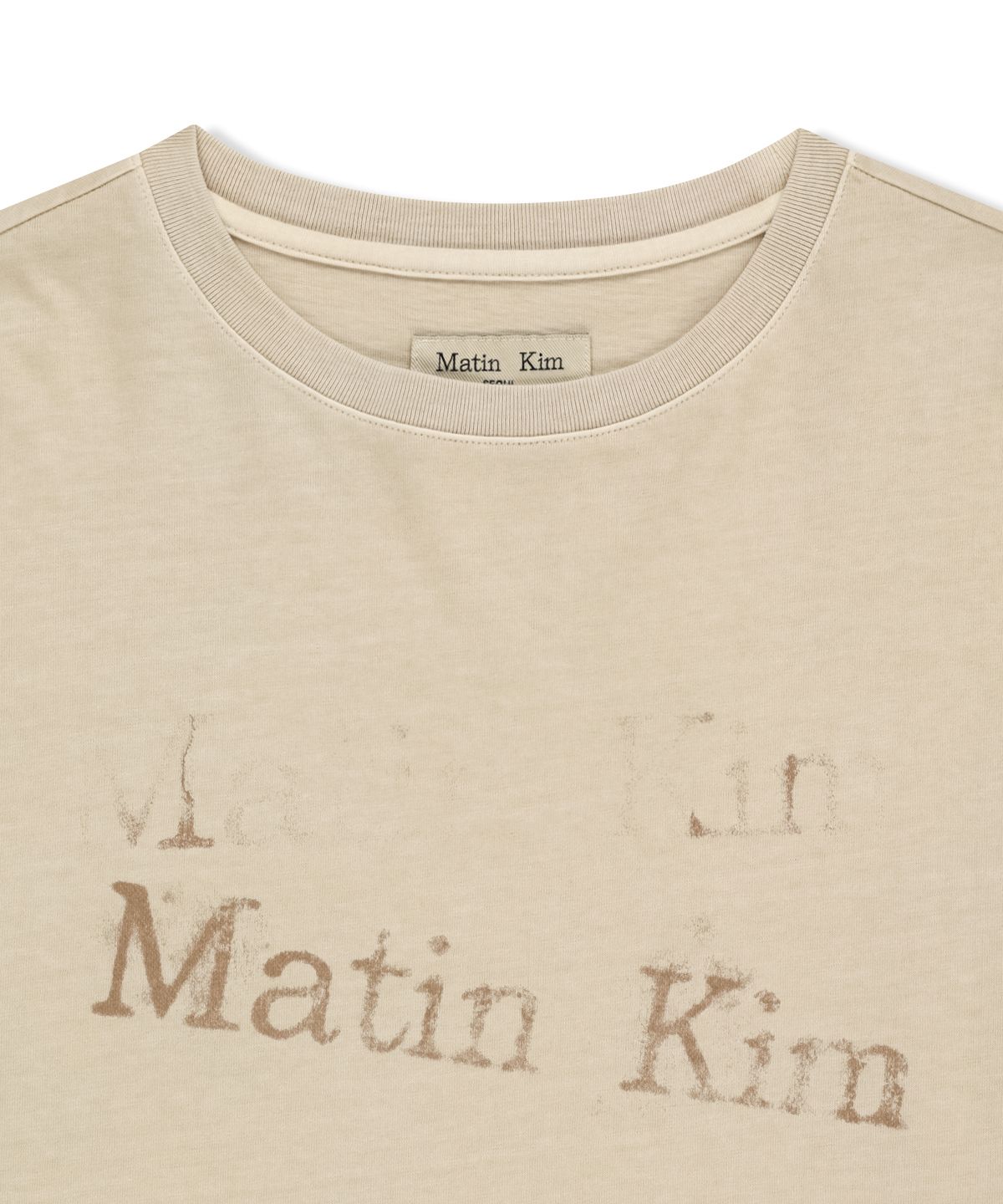 마뗑킴(MATIN KIM) PIGMENT GRAFFITI LOGO TOP IN BEIGE