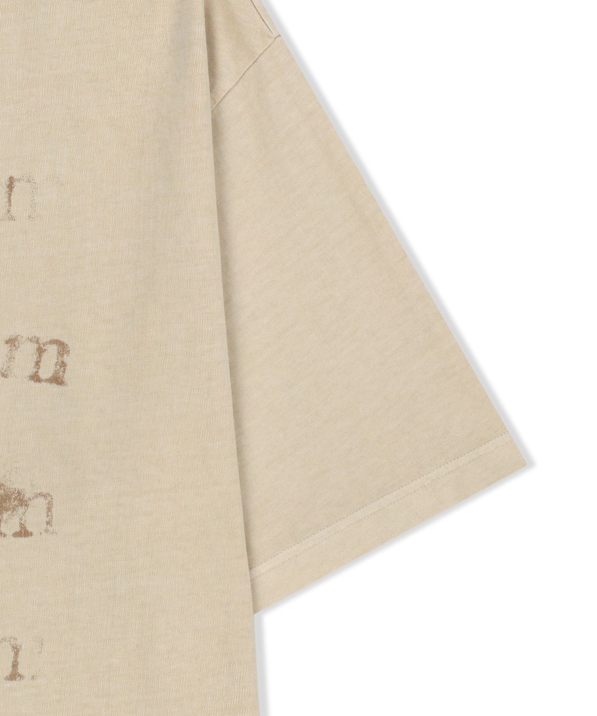 마뗑킴(MATIN KIM) PIGMENT GRAFFITI LOGO TOP IN BEIGE