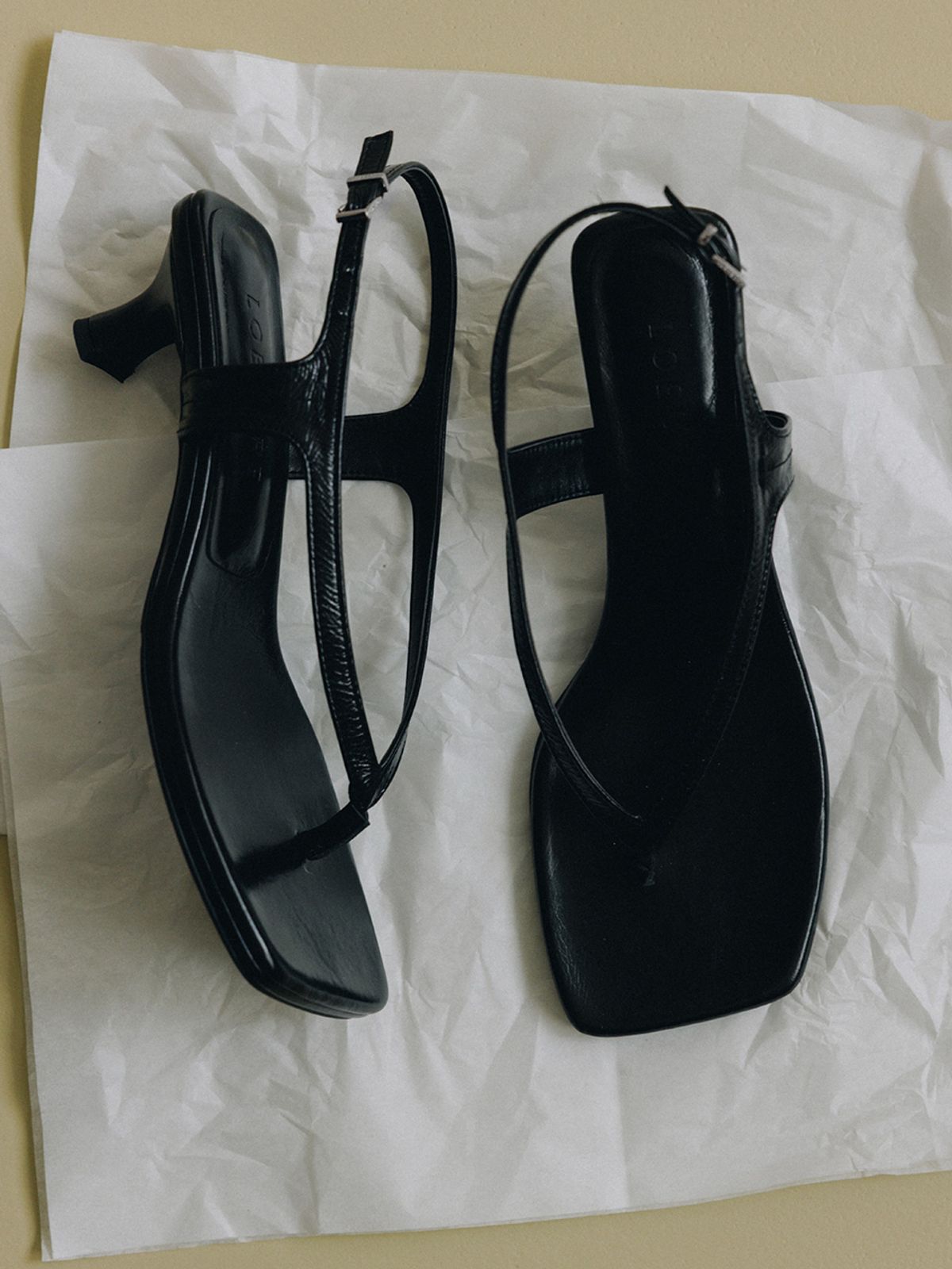 루에브르(LOEUVRE) Ruisseu Thong Sandle HA6SC022_3color
