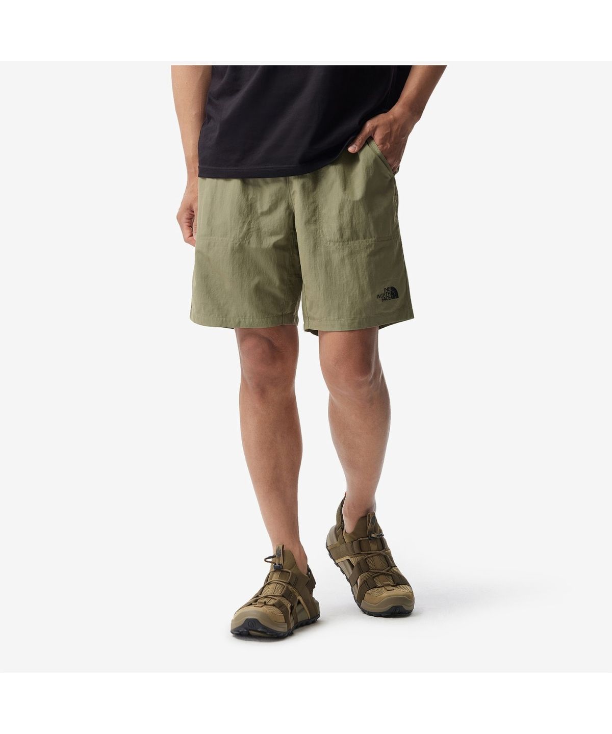 노스페이스(THE NORTH FACE) NS6NS01B 남성 에센스 쇼츠 BURNT OLIVE
