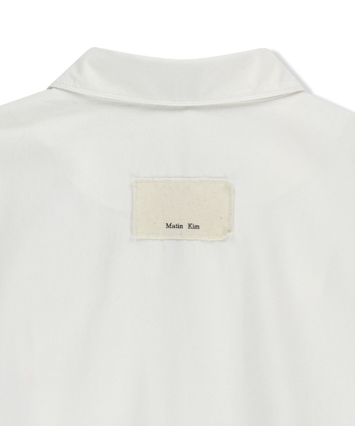마뗑킴(MATIN KIM) SMALL LOGO COTTON ZIP UP JUMPER IN WHITE