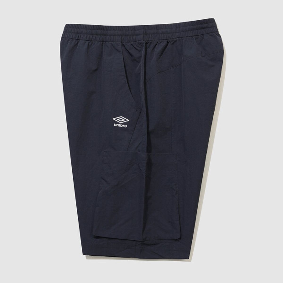 엄브로(UMBRO) 하이웨이 5.5부 카고 반바지 네이비 UR223CHP41