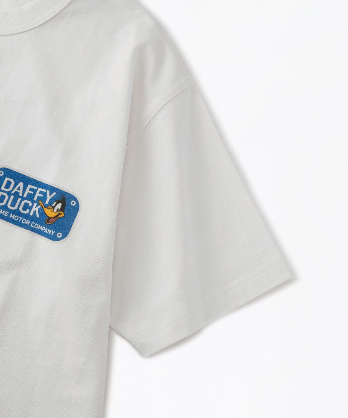 아웃스탠딩(OUTSTANDING) [LOONEY TUNES] HALF SLEEVE TEE(DAFFY DUCK)_OFF WHITE