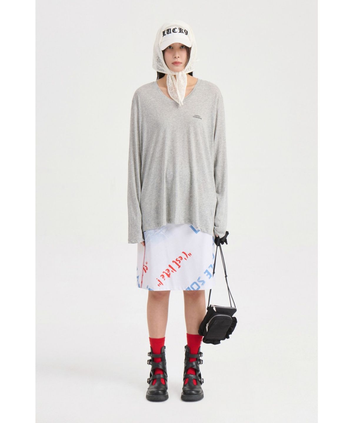 럭키슈에뜨(LUCKY CHOUETTE) U Neck Loose Fit Long Sleeve T-shirt (melange grey) LFTAX25465GYM