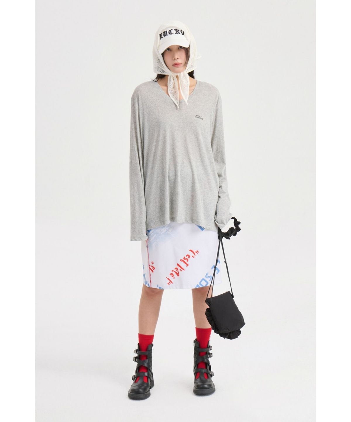 럭키슈에뜨(LUCKY CHOUETTE) U Neck Loose Fit Long Sleeve T-shirt (melange grey) LFTAX25465GYM