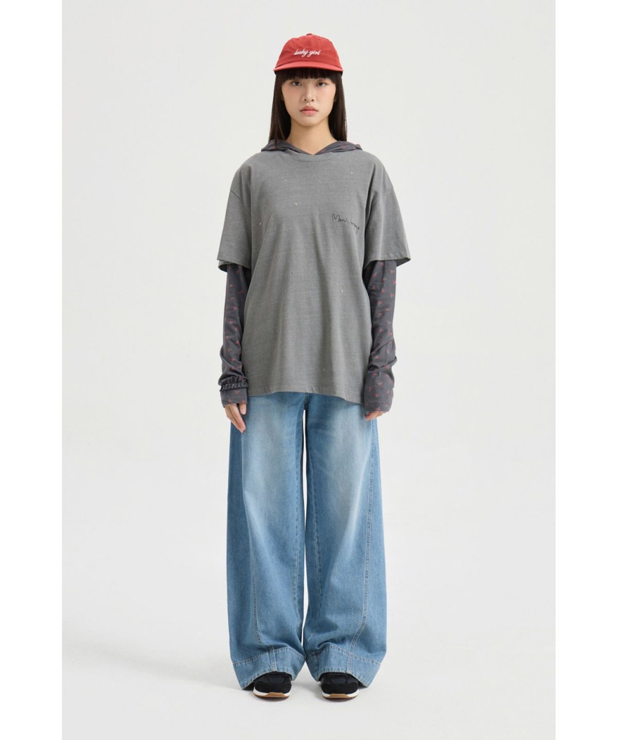 럭키슈에뜨(LUCKY CHOUETTE) Slim-fit Hood T-shirt LFTAX25455GYD