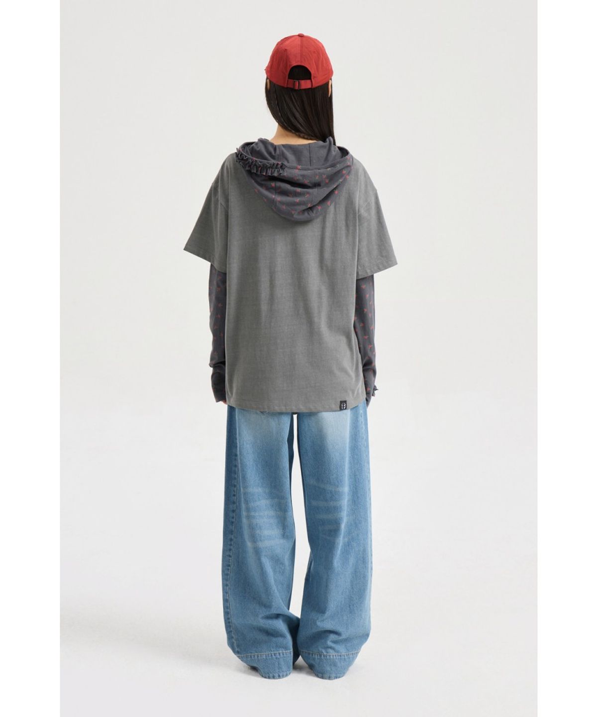 럭키슈에뜨(LUCKY CHOUETTE) Slim-fit Hood T-shirt LFTAX25455GYD