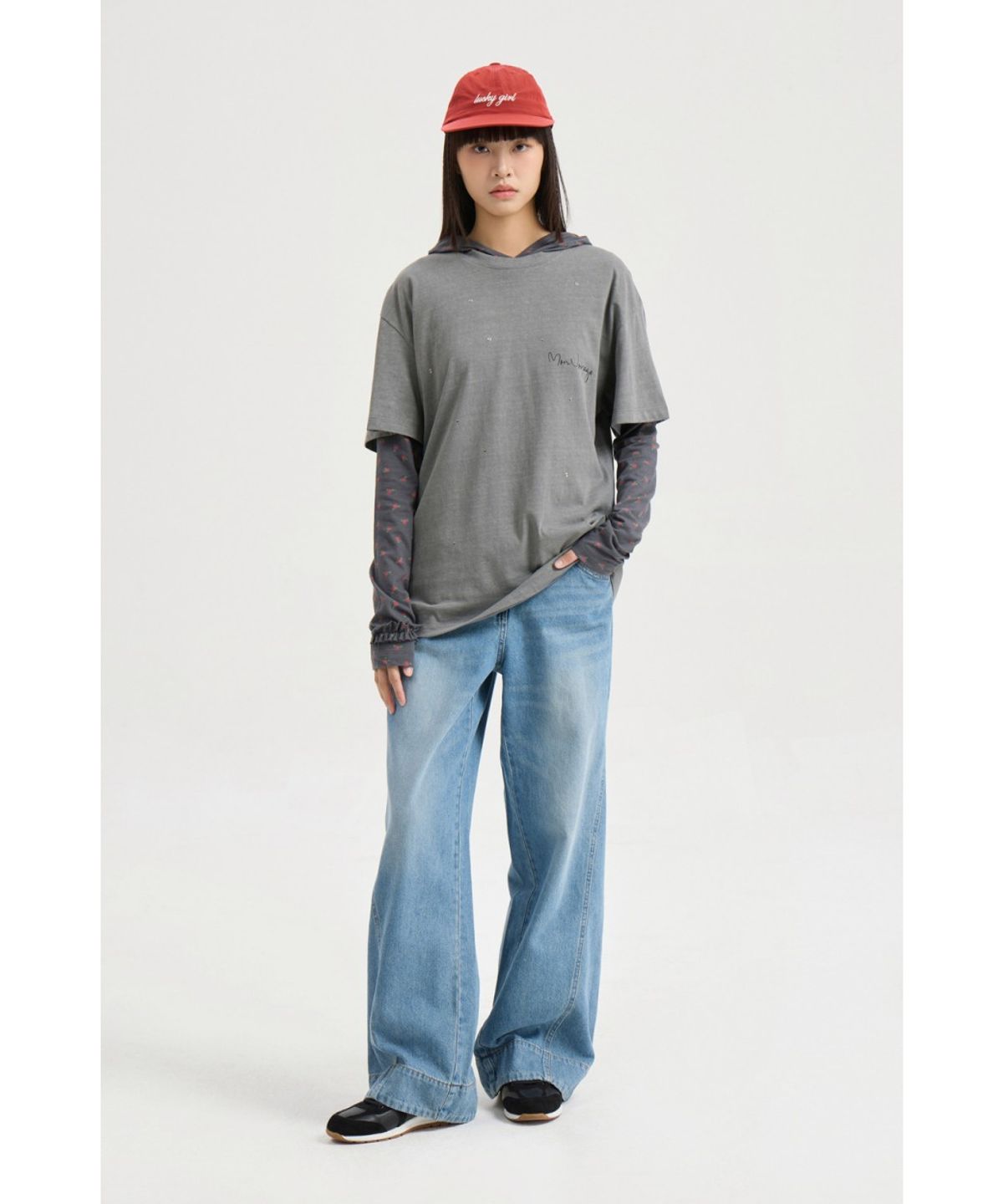 럭키슈에뜨(LUCKY CHOUETTE) Slim-fit Hood T-shirt LFTAX25455GYD