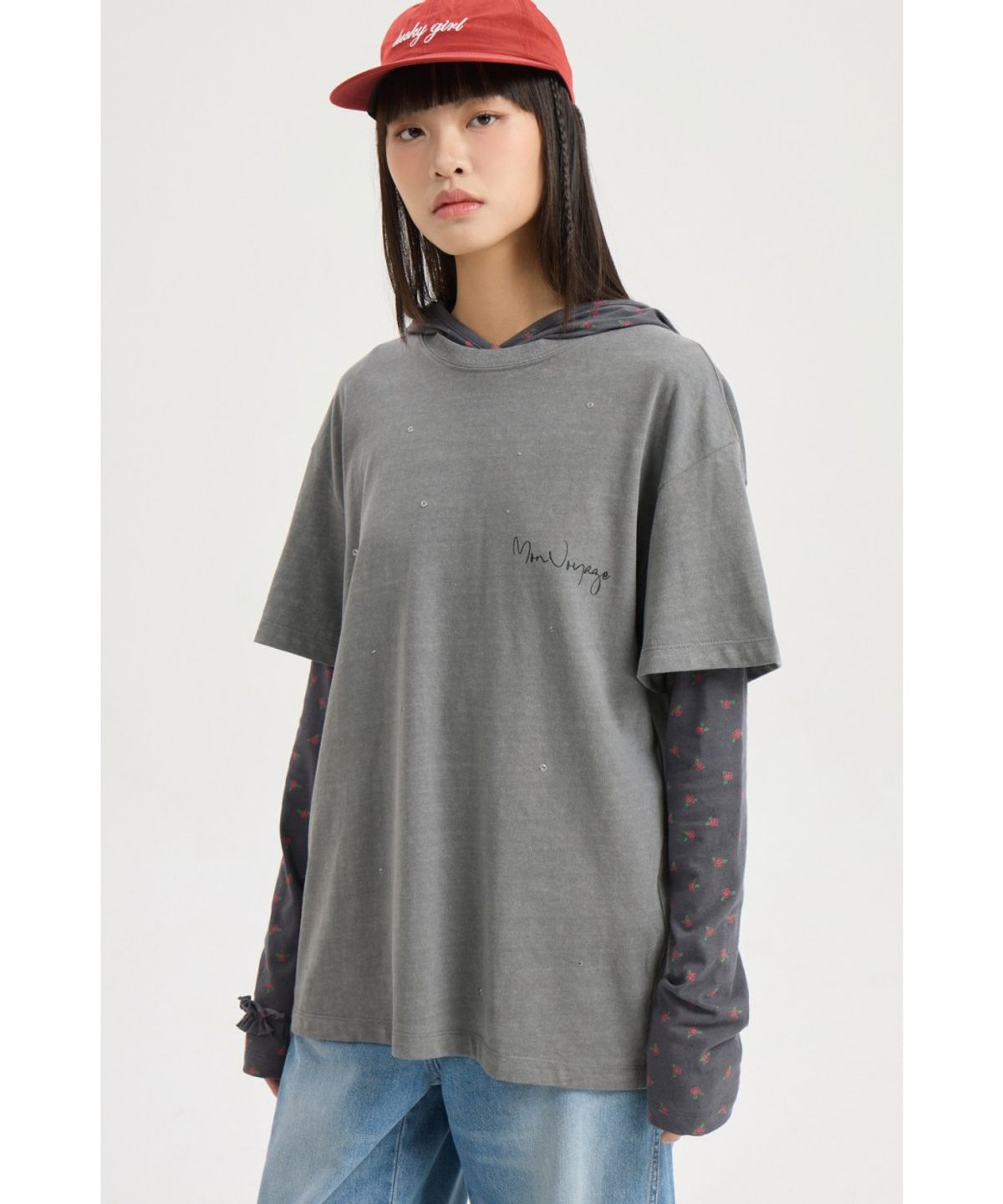 럭키슈에뜨(LUCKY CHOUETTE) Slim-fit Hood T-shirt LFTAX25455GYD