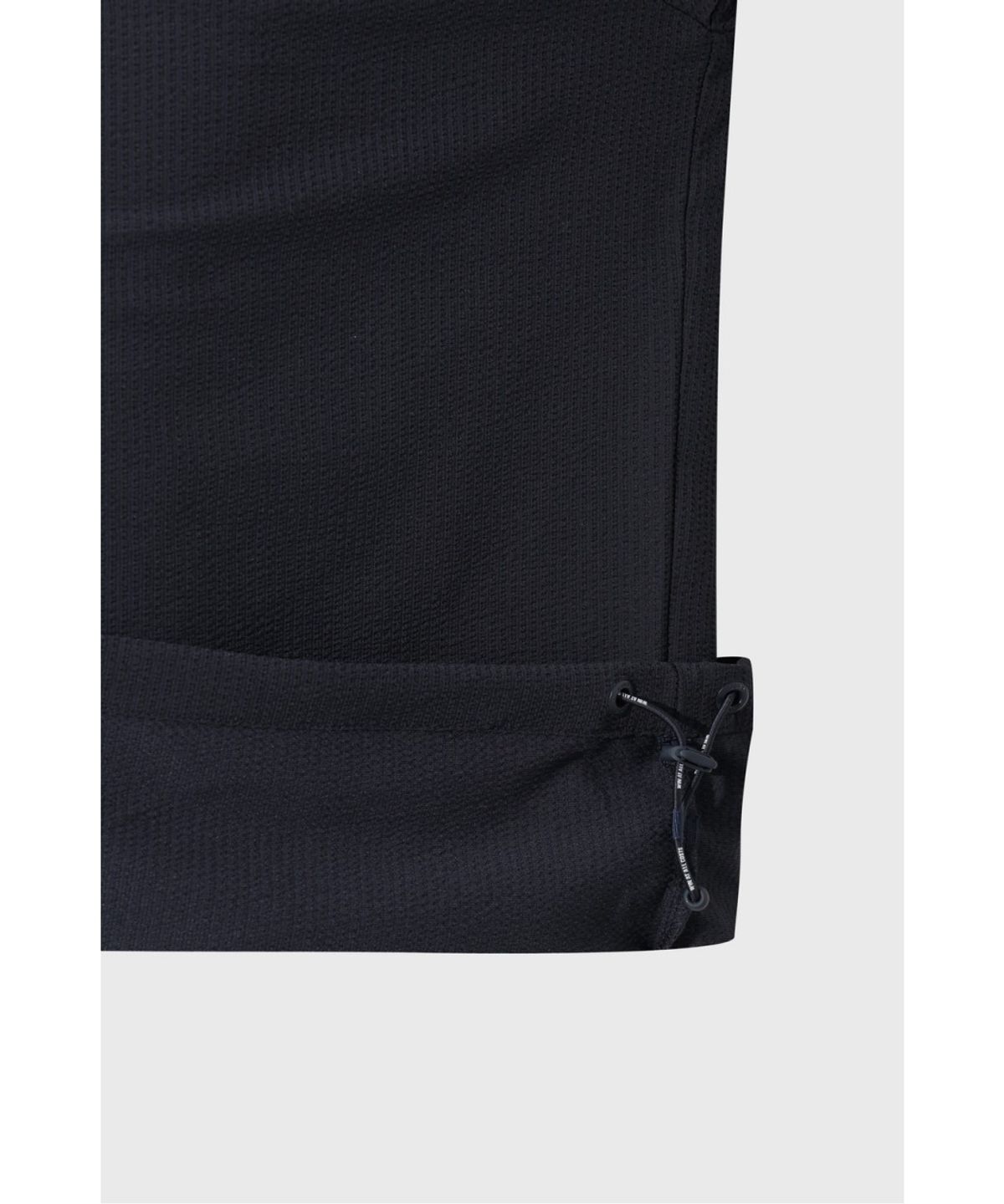 왁(WAAC) [WAAC X JONES] Men s Curved Logo Seersucker Pullover WMTCM26471NYD