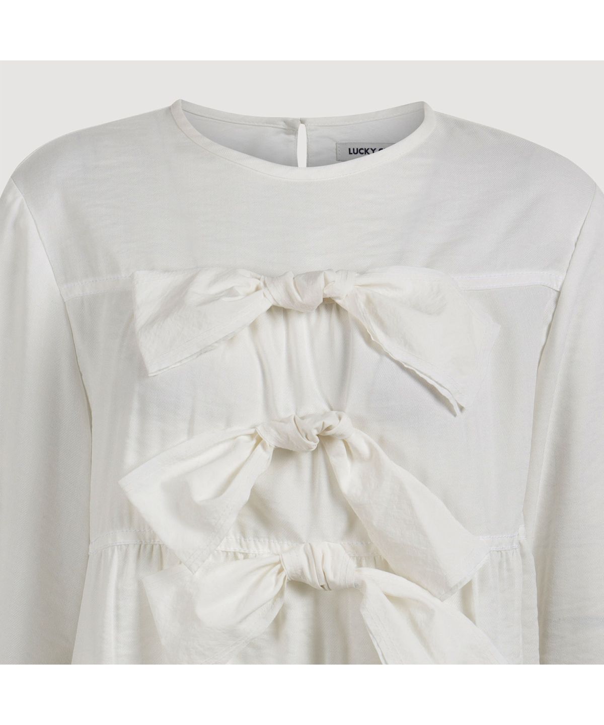 럭키슈에뜨(LUCKY CHOUETTE) Ribbon Point Collarless Blouse (ivory) LFSAW25250IVX