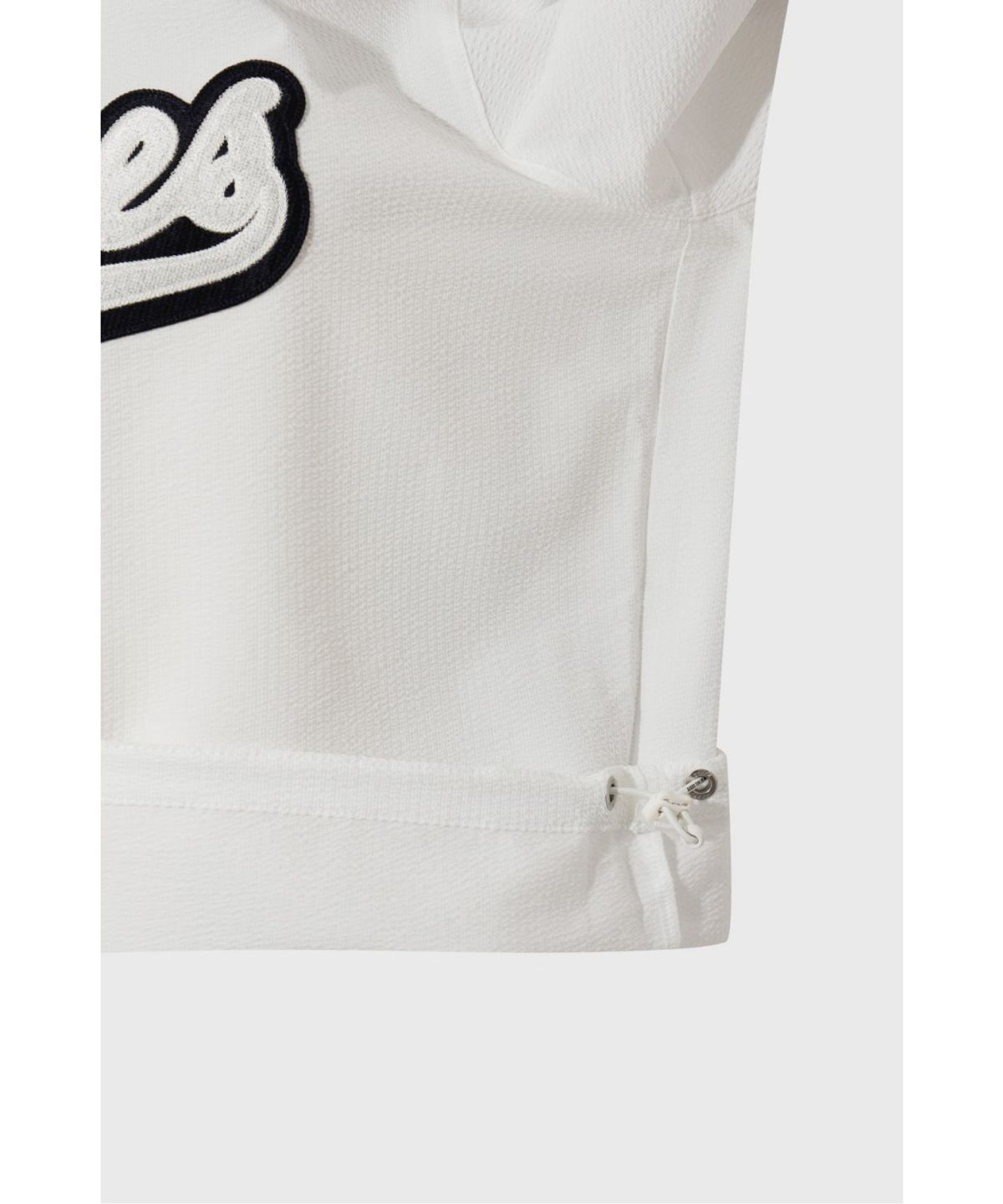 왁(WAAC) [WAAC X JONES] Women’s Curved Logo Seersucker Pullover WWTCM26470WHX