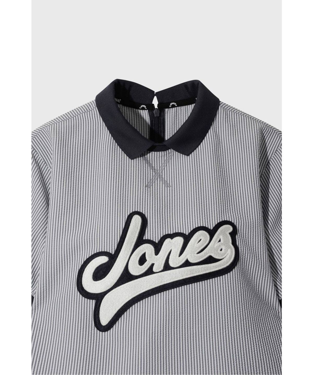 왁(WAAC) [WAAC X JONES] Women’s Curved Logo Seersucker Pullover WWTCM26470NYX