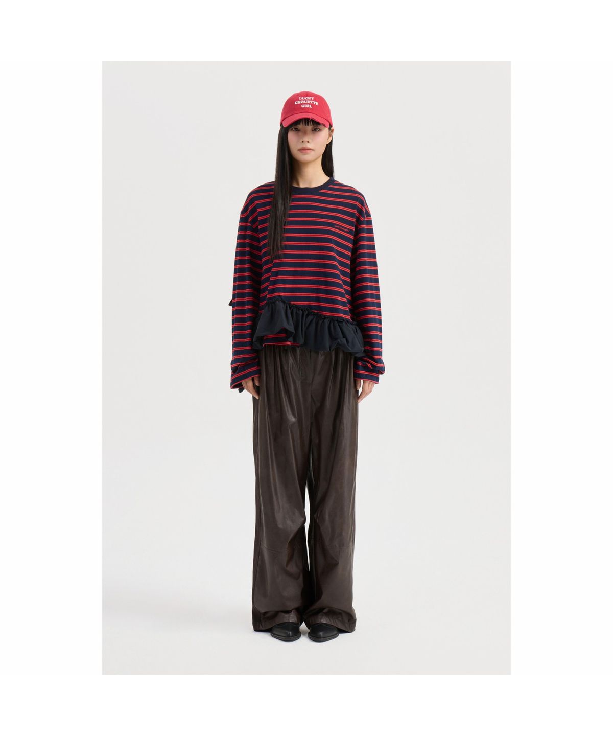 럭키슈에뜨(LUCKY CHOUETTE) Shirring Point Back Banding Fake Leather Pants (brown) LFPNW25210BRX