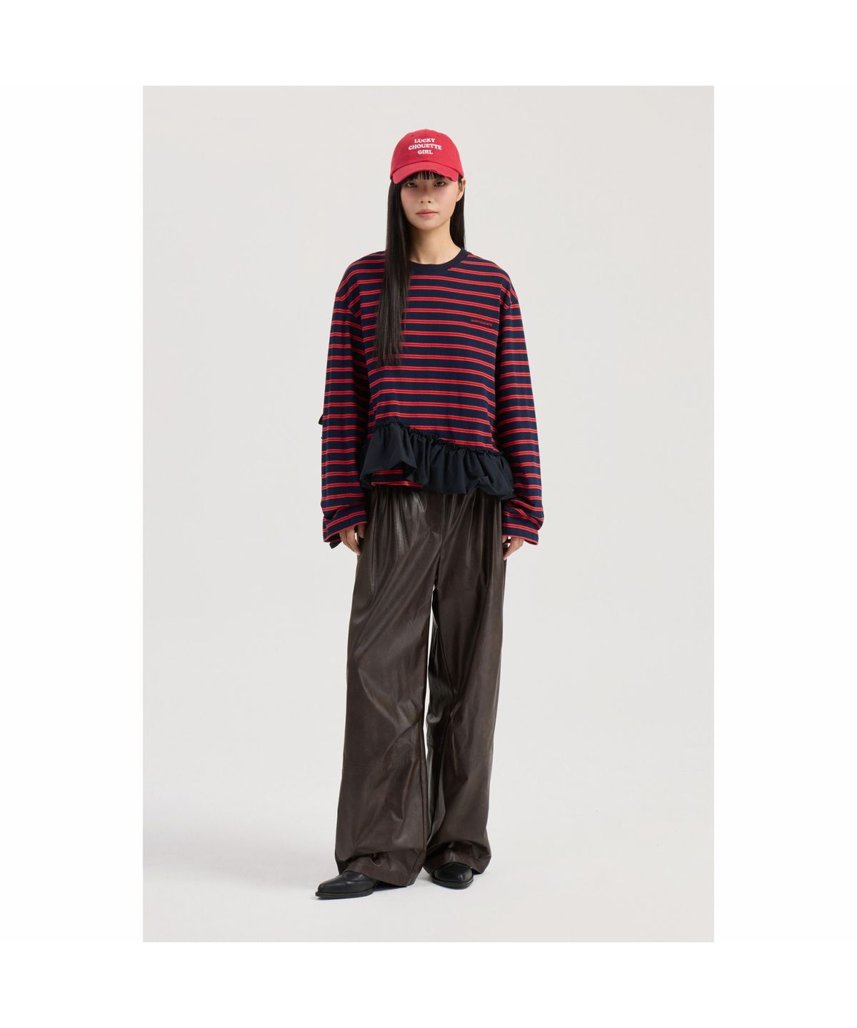 럭키슈에뜨(LUCKY CHOUETTE) Shirring Point Back Banding Fake Leather Pants (brown) LFPNW25210BRX