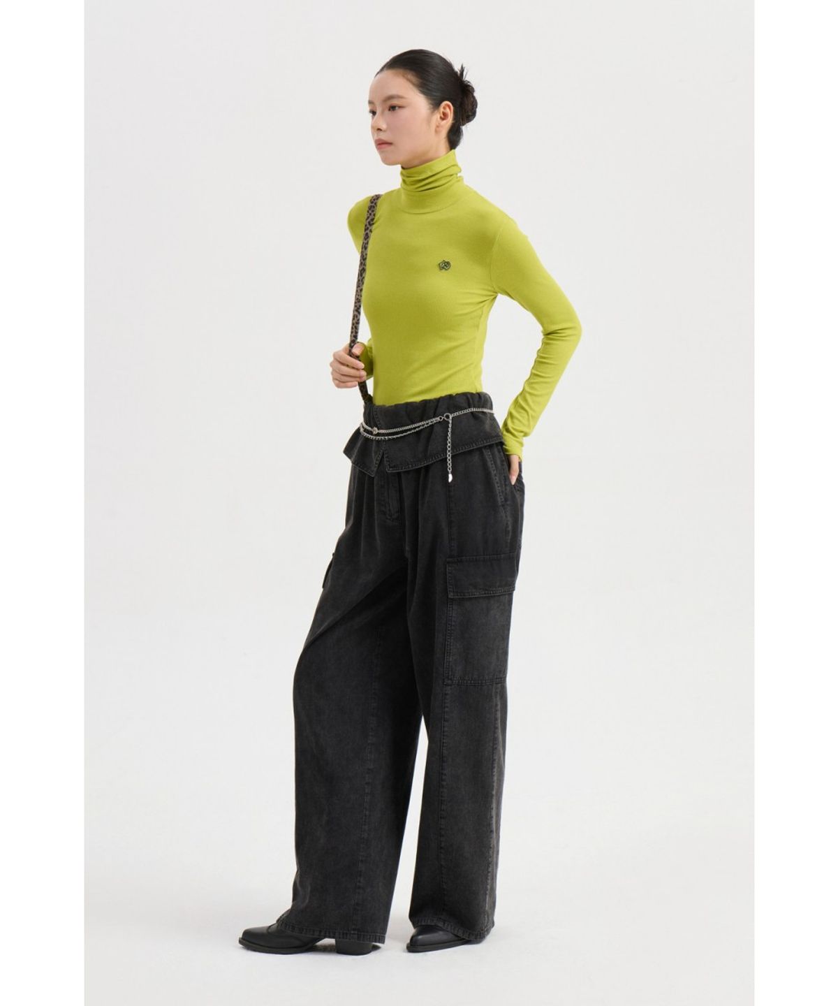 럭키슈에뜨(LUCKY CHOUETTE) Orby Point Back Banding Denim Pants (black) LFPDW25295BKX
