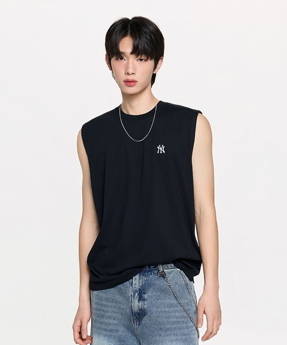 엠엘비(MLB) 베이직 스몰로고 나시 티셔츠 NY (Black)