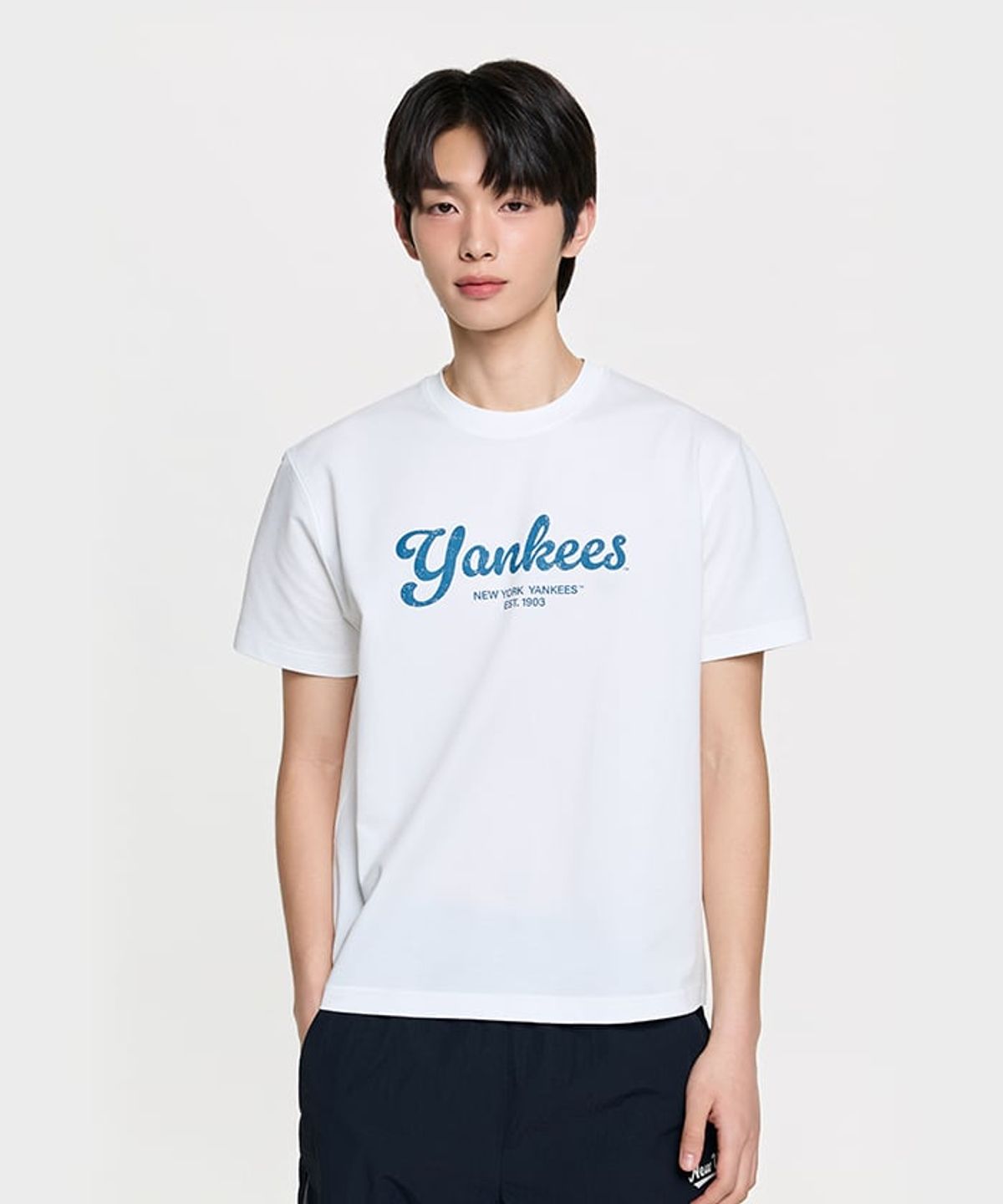 엠엘비(MLB) 빈티지 스포티브 컬시브 레터 반팔 티셔츠 NY (Ivory)