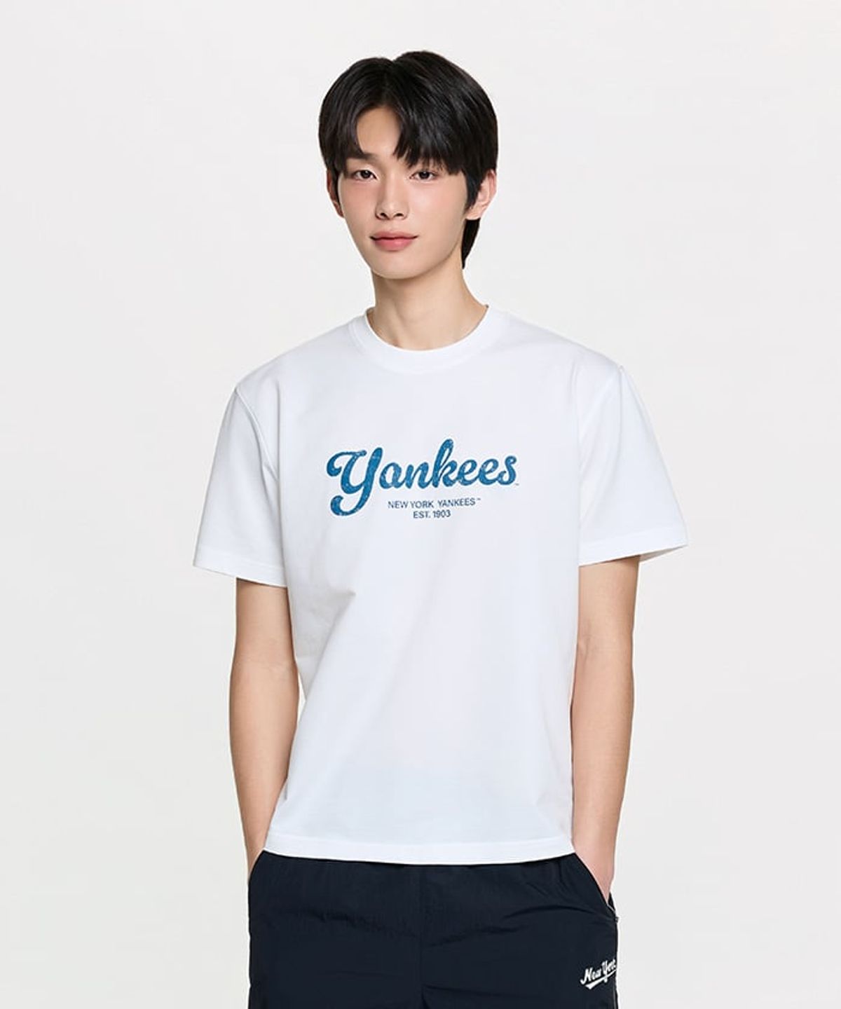 엠엘비(MLB) 빈티지 스포티브 컬시브 레터 반팔 티셔츠 NY (Ivory)