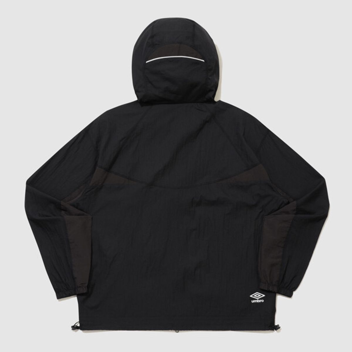 엄브로(UMBRO) 썬가드 초경량 후드 바람막이 자켓 블랙 UR221CJK43