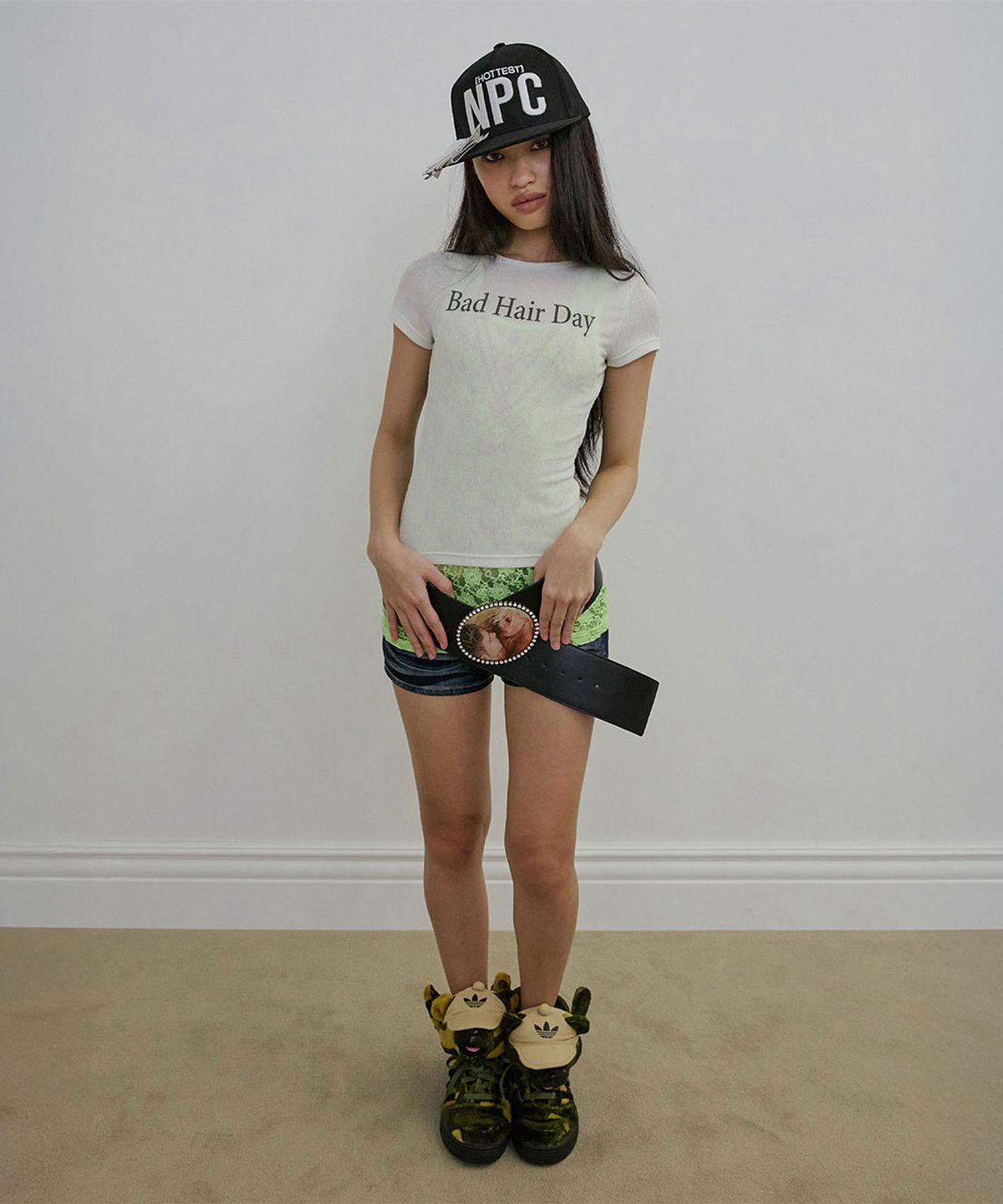 스컬프터(SCULPTOR) Bad Hair Day Baby Tee White
