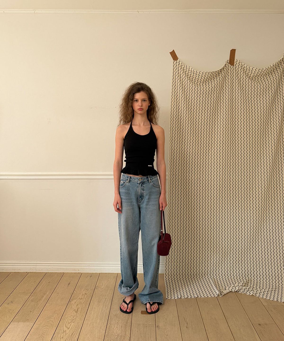 어패럴아카이브(APPAREL ARCHIVE) Bobo frill sleeveless - Black