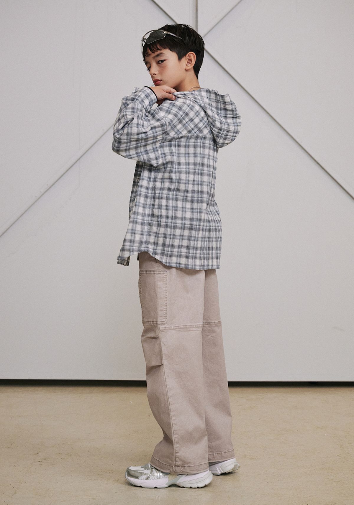 블루테일(BLUETAIL) AAA3BL01SB 스카이블루 체크 후드 블라우스