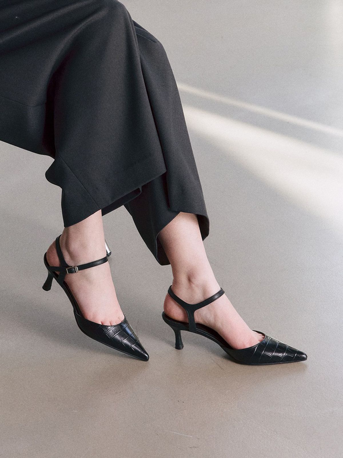 모이지(MOIJI) EO2622 메종 슬링백