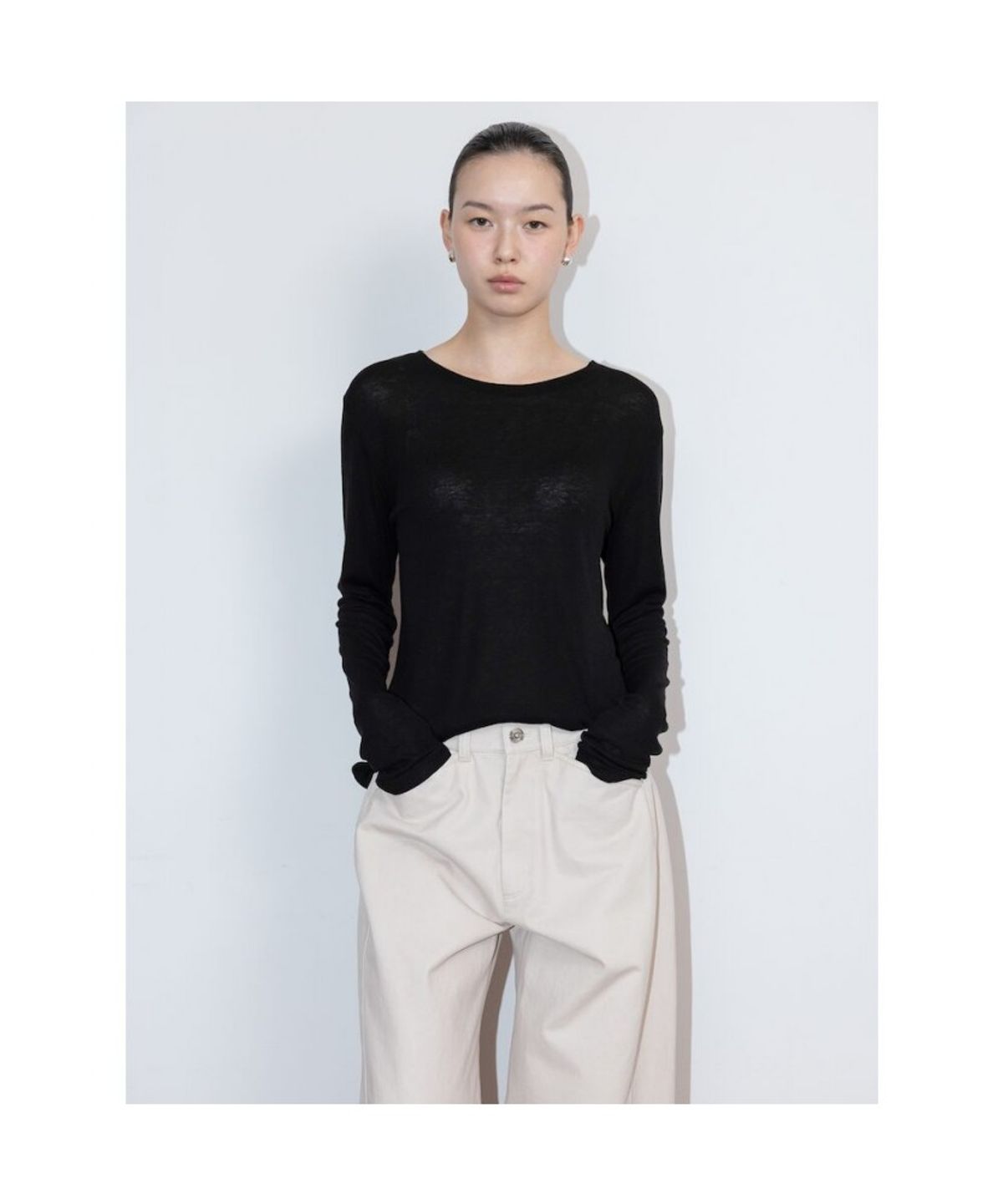 디애퍼처(THE APERTURE) Basic Long Sleeve Top  Black (TA6241A055)