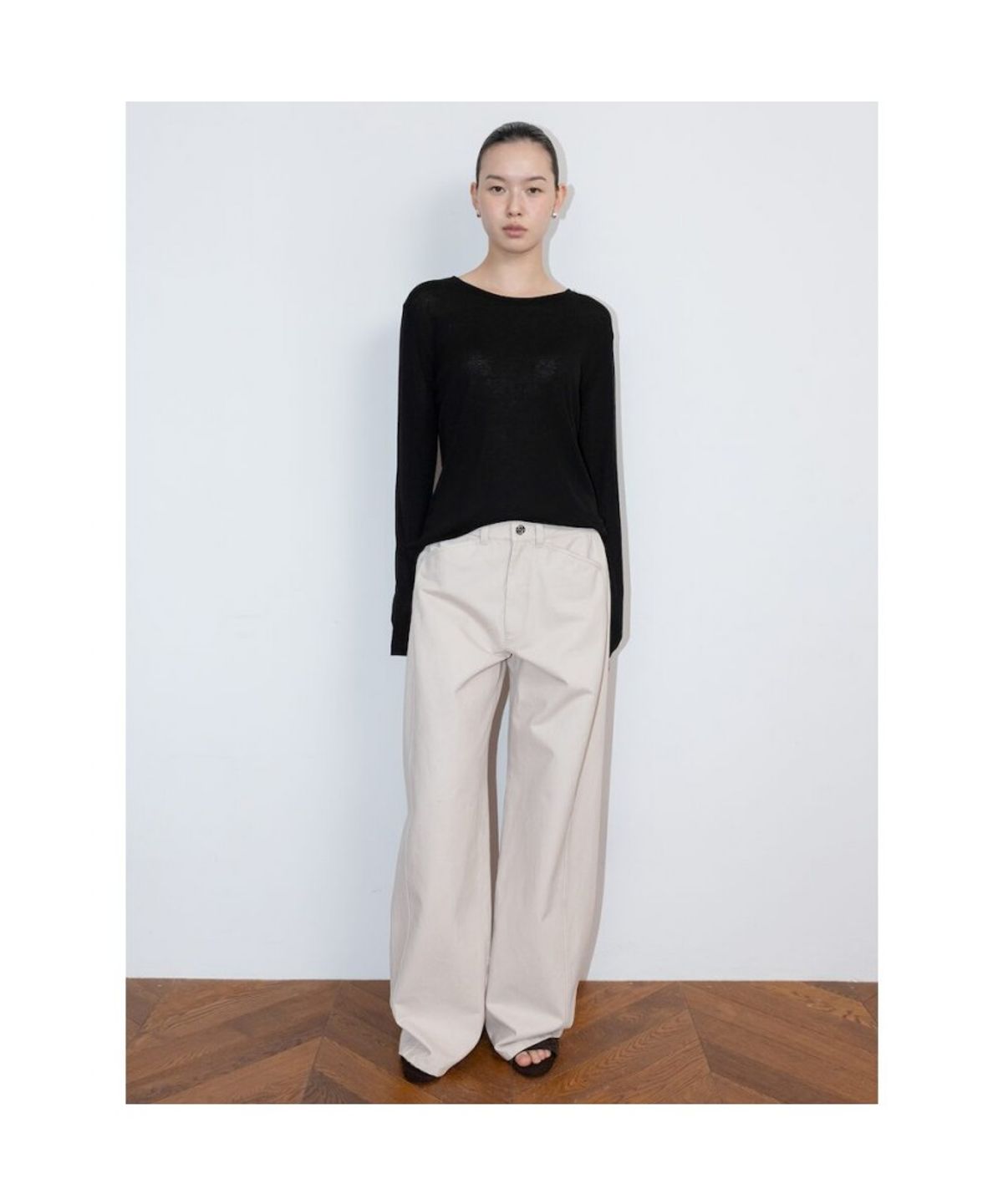 디애퍼처(THE APERTURE) Basic Long Sleeve Top  Black (TA6241A055)